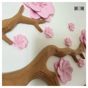 Détail texture bois et fleurs roses 3D — branche cerisier décorative Manaora